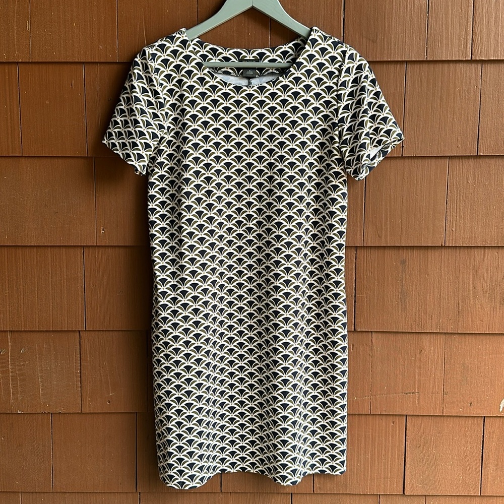 Ann Taylor Factory Shift Dress- Size 2